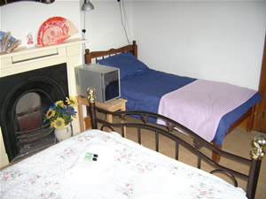 One double bed and one single bed